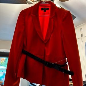 Skirt suit